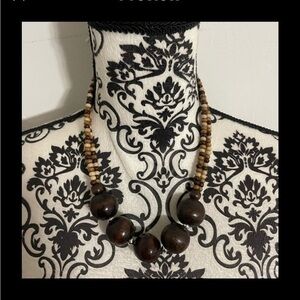 💛Wooden necklace and earrings in brown and black